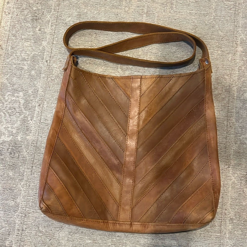 Raven + Lily Tan Chevron Leather Crossbody Bag